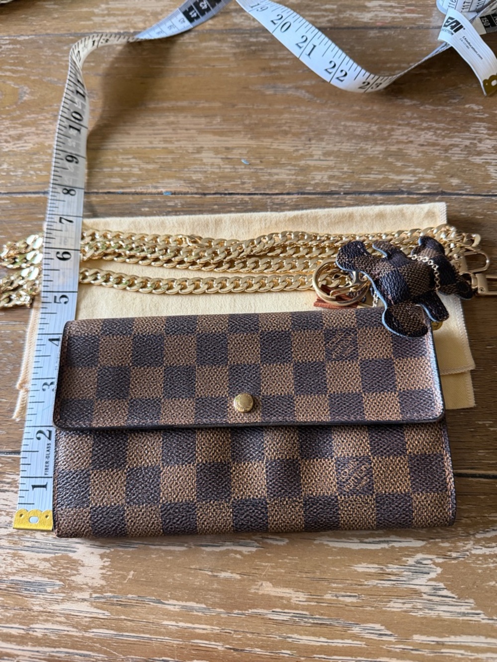 Louis Vuitton Convertible Wallet Crossbody - Picture 5 of 8